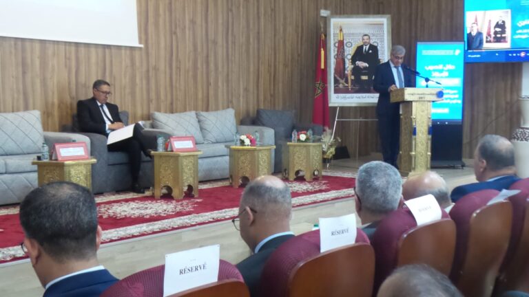 رئيس جامعة ابن زهر نبيل حمينة ينصب الجيلالي عنتري مديراً لمدرسة الذكاء الاصطناعي بتارودانت.